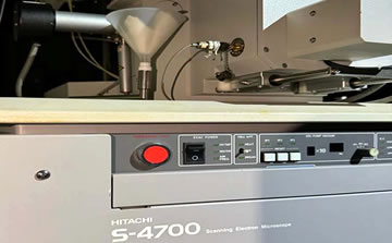HITACHI S-4700@΢R